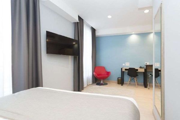 Grand Hotel (Clichy)